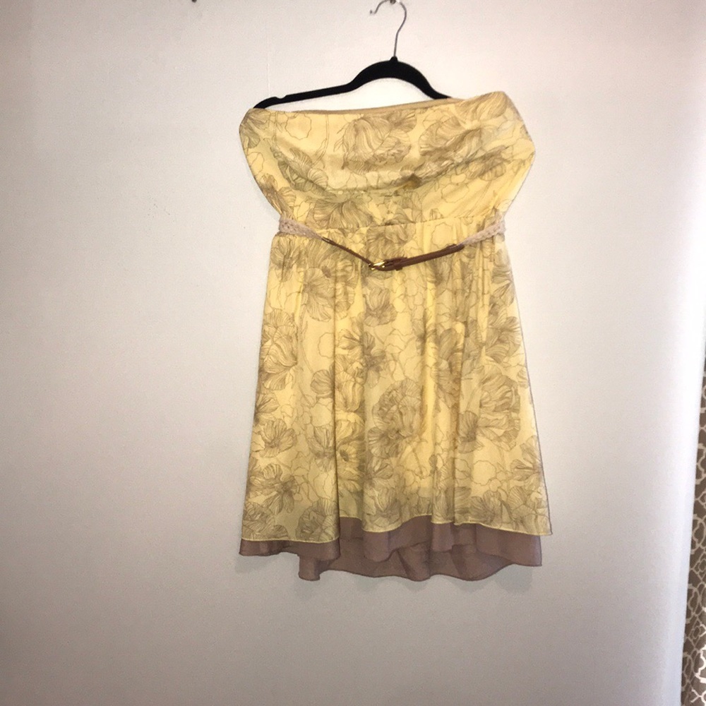 Yellow Strapless Dress!